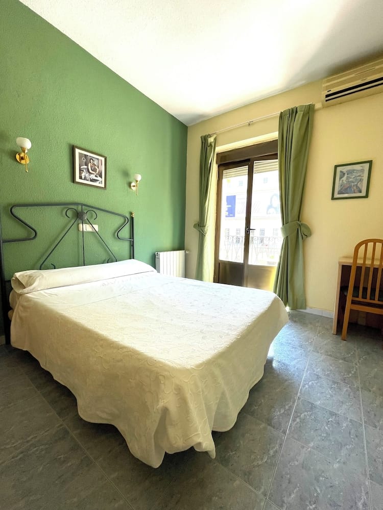 Hostal Residencia Fernandez — 4