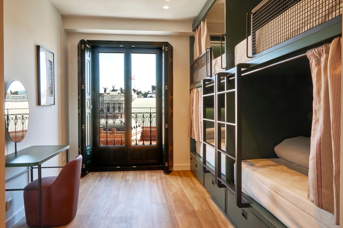 LATROUPE Prado Hostel Madrid — 1