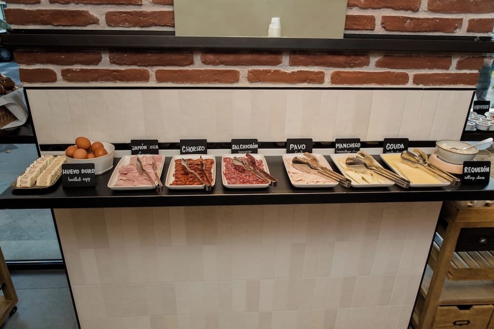 LATROUPE Prado Hostel Madrid — 5