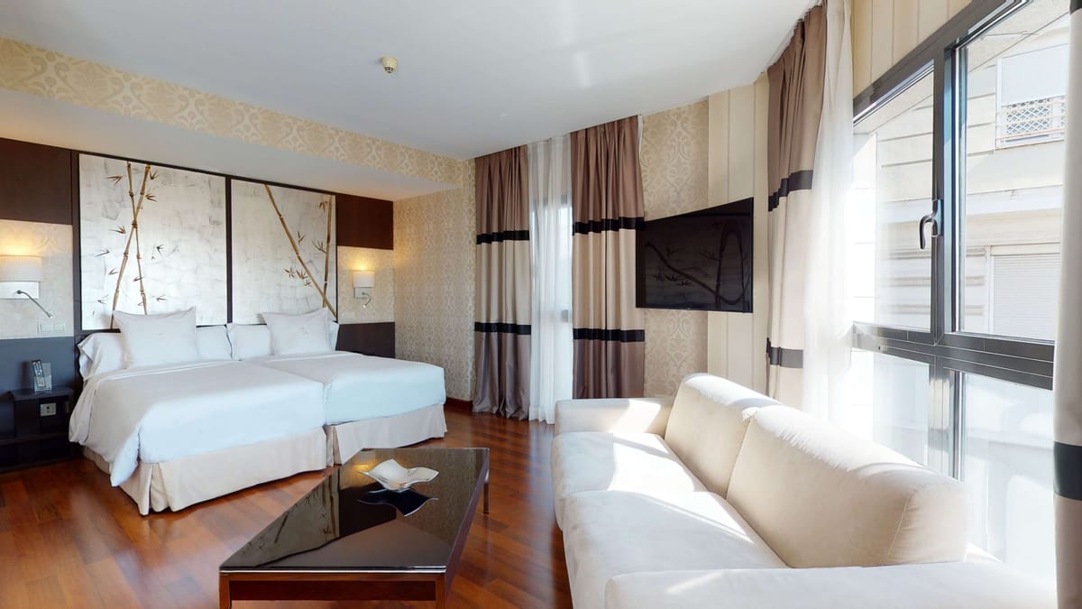 Radisson RED Madrid — 1