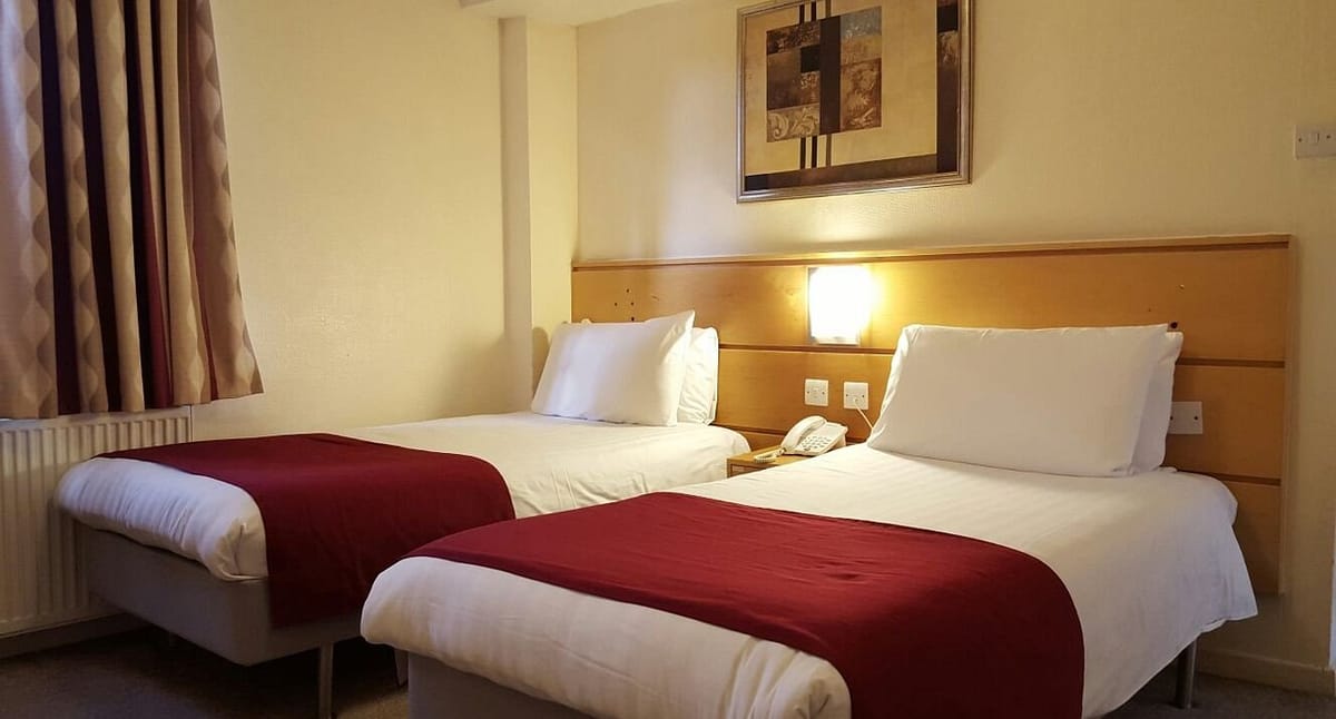 Americana Hotel — 4