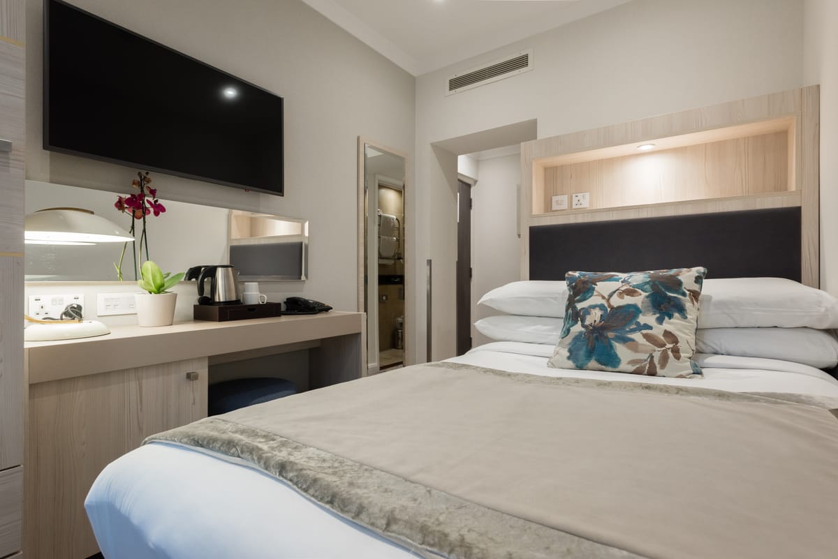 Blandford Hotel — 2
