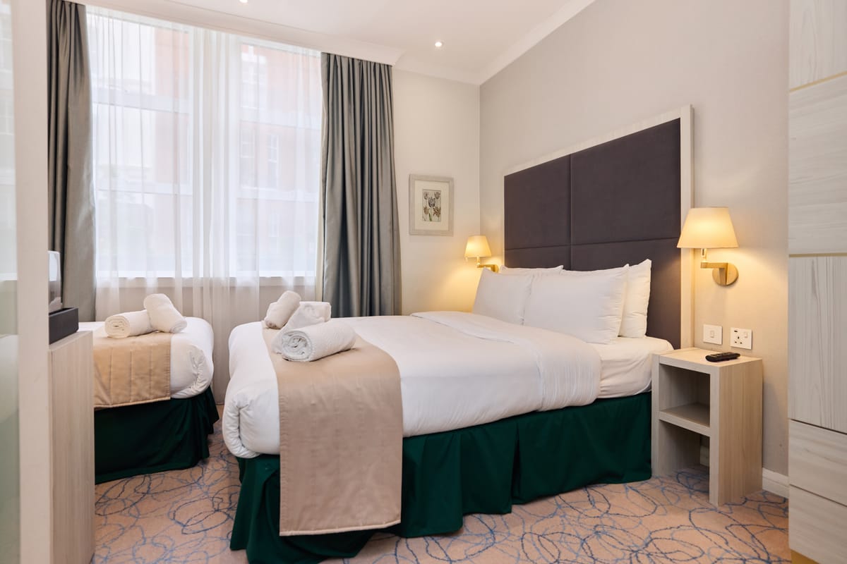 Blandford Hotel — 3