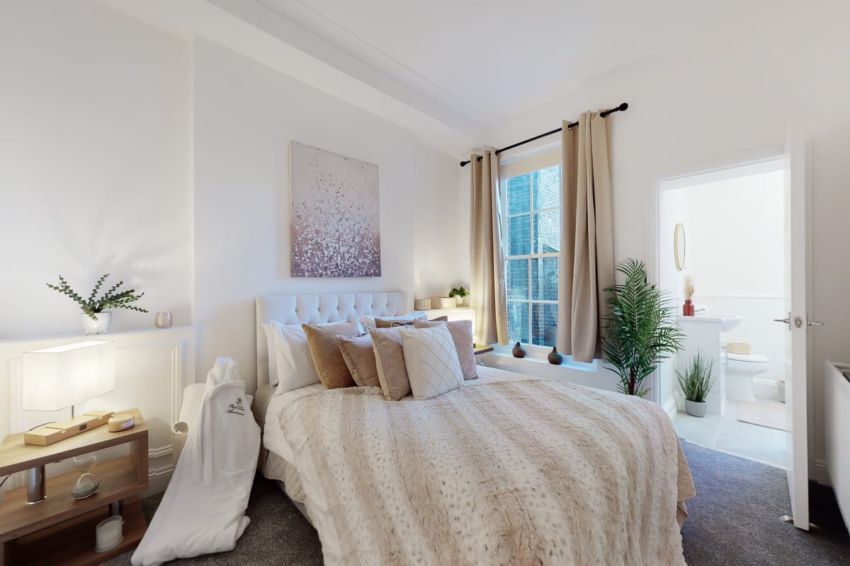 Park Lane Apartments Baker Street — 2