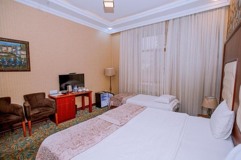 Clover Hotel Baku — 4