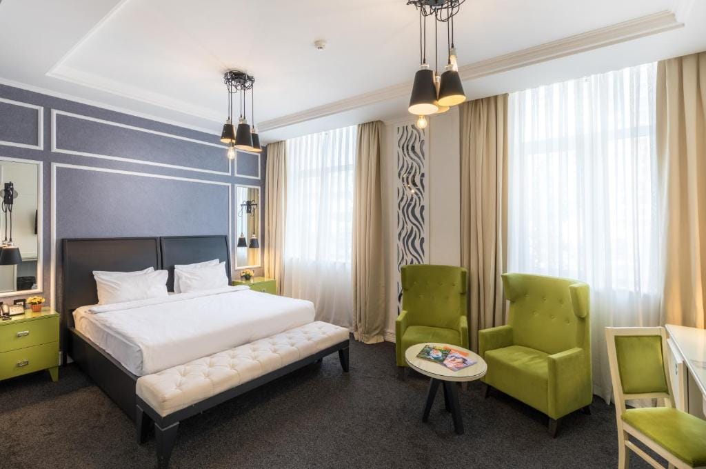 Dondar Hotel — 4