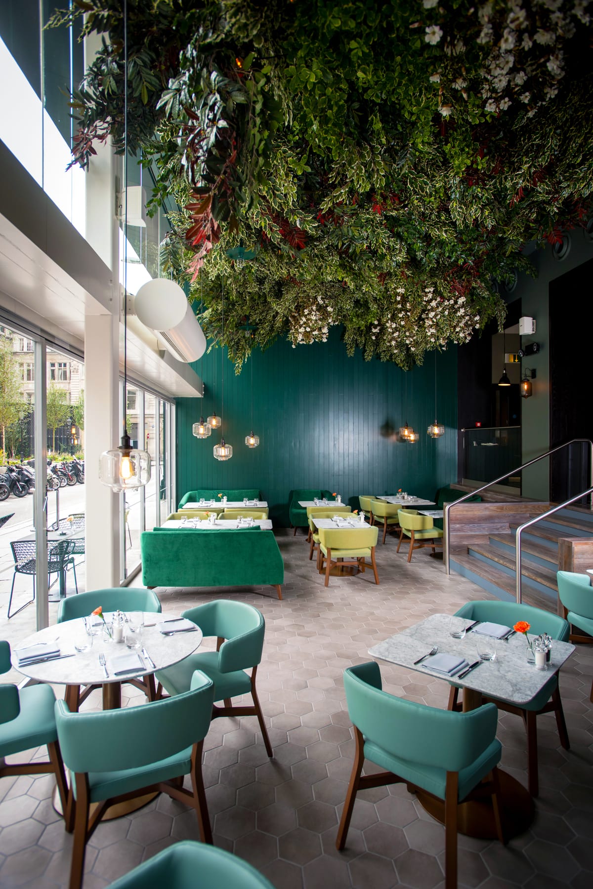 Apex City of London Hotel — 2