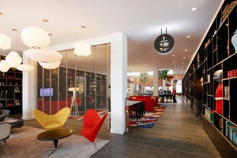 citizenM Tower of London — 5