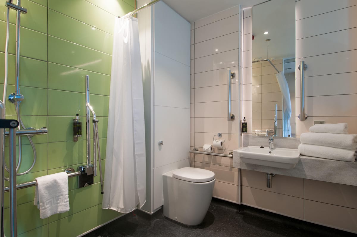 hub by Premier Inn London City Bank hotel — 3