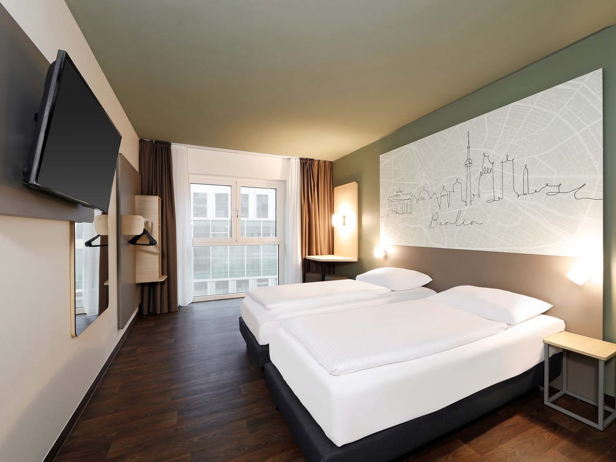 B&B HOTEL Berlin-Mitte — 1