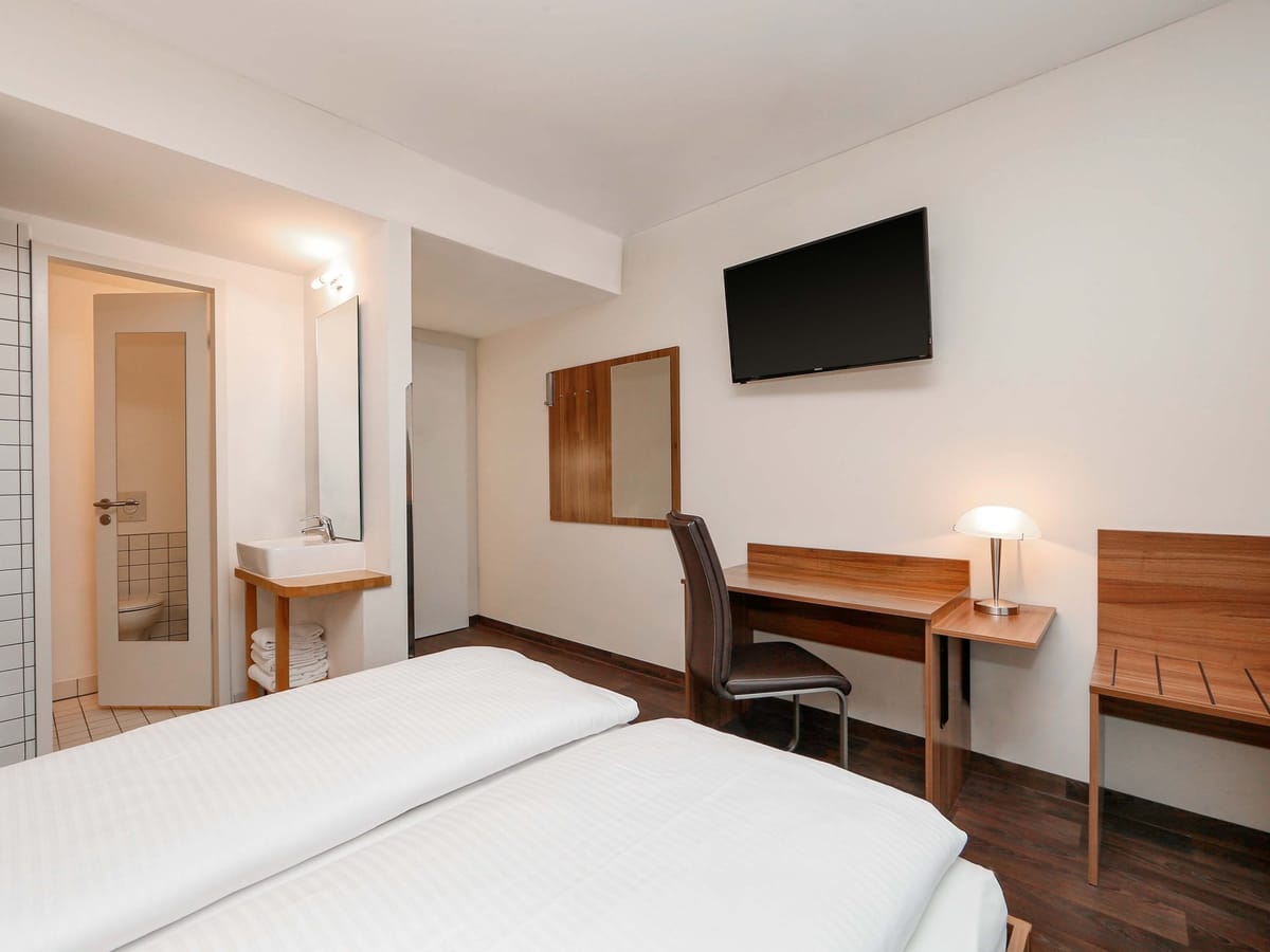 B&B HOTEL Berlin-Mitte — 4