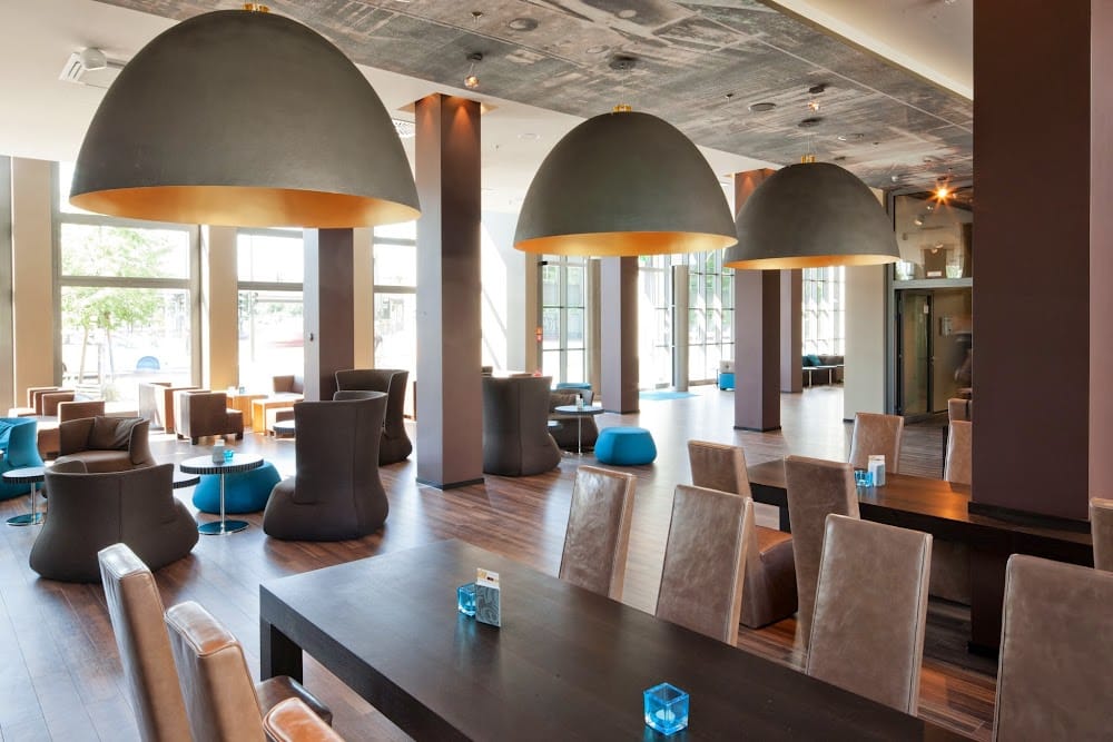 Hotel Motel One Berlin-Hauptbahnhof — 2