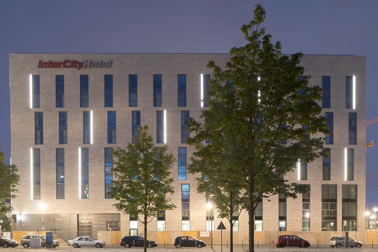 IntercityHotel Berlin Central Station — 2