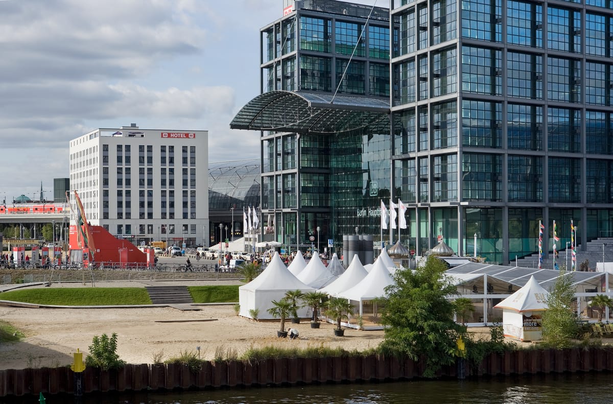 MEININGER Hotel Berlin Central Station — 1