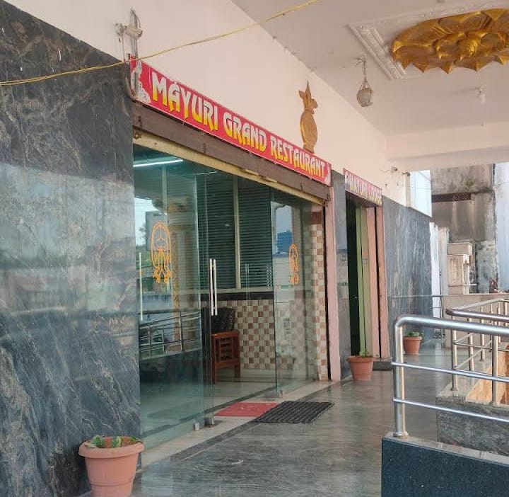 Hotel Mayuri Grand — 4