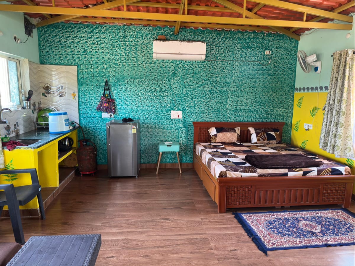MangoHut Farmhouse — 4