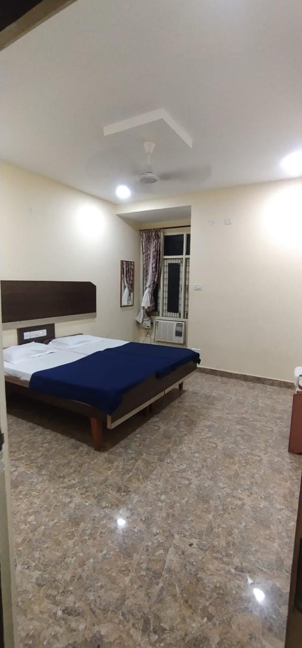 NN Hotel ( Venkatadri Lodge ) Yadagirigutta — 1
