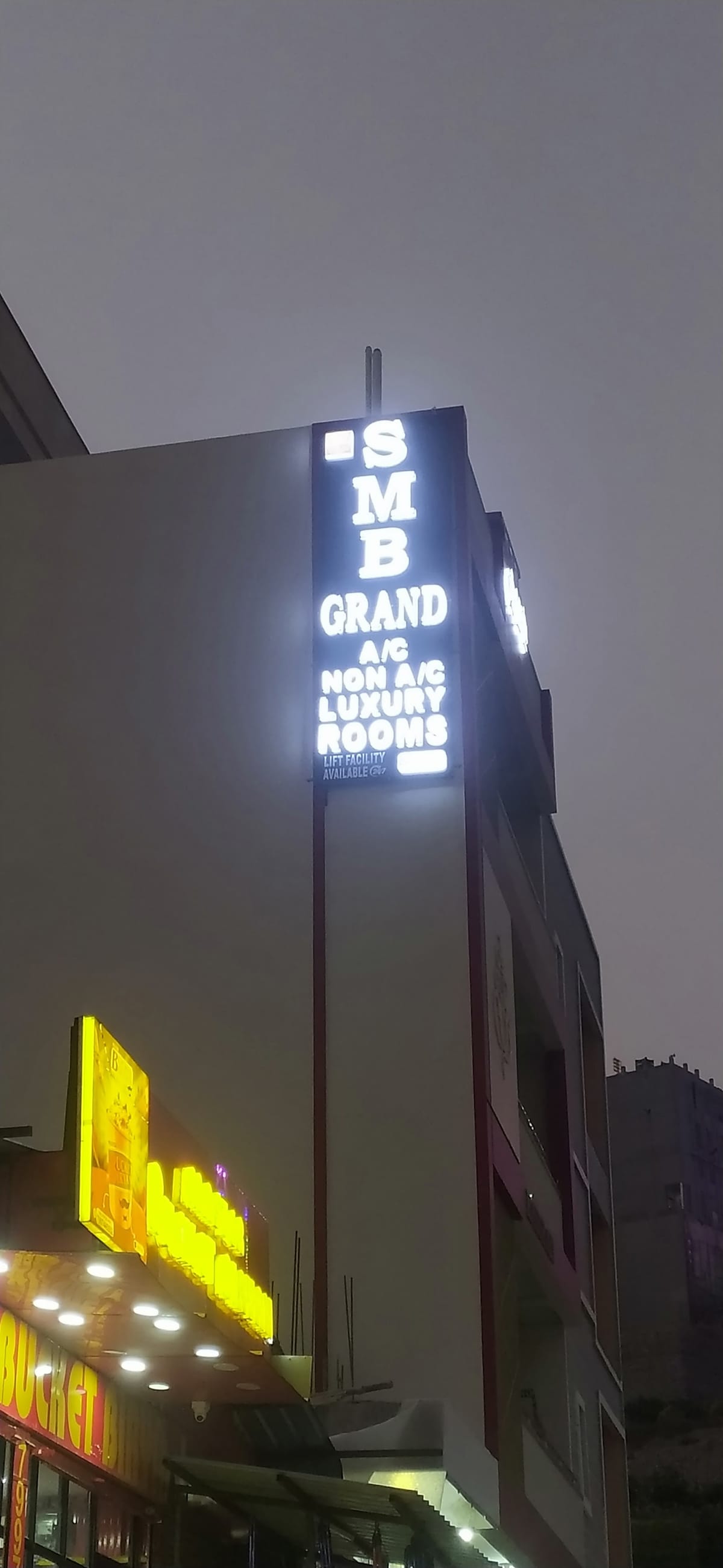 SMB Grand Rooms — 1