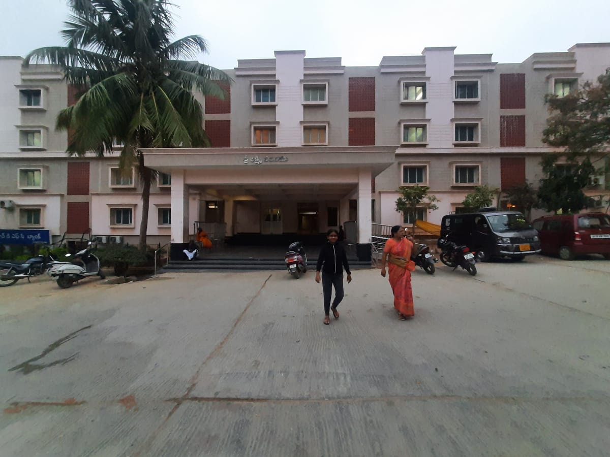 Sri Laxmi Narasimha Sadan (100 Rooms Lodge) — 2
