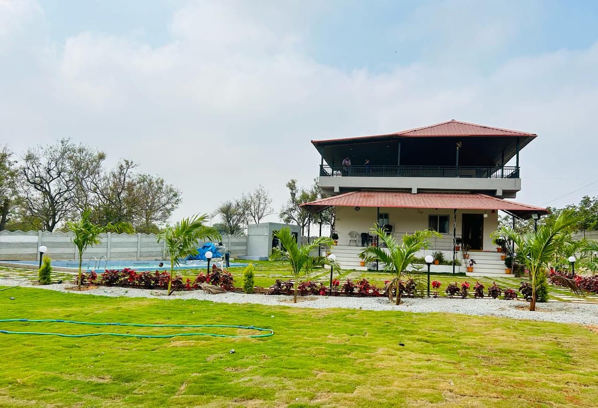 ARK FARM HOUSE — 1