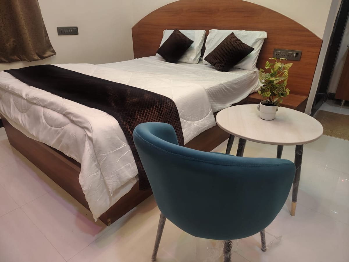 DBS LODGE — 2