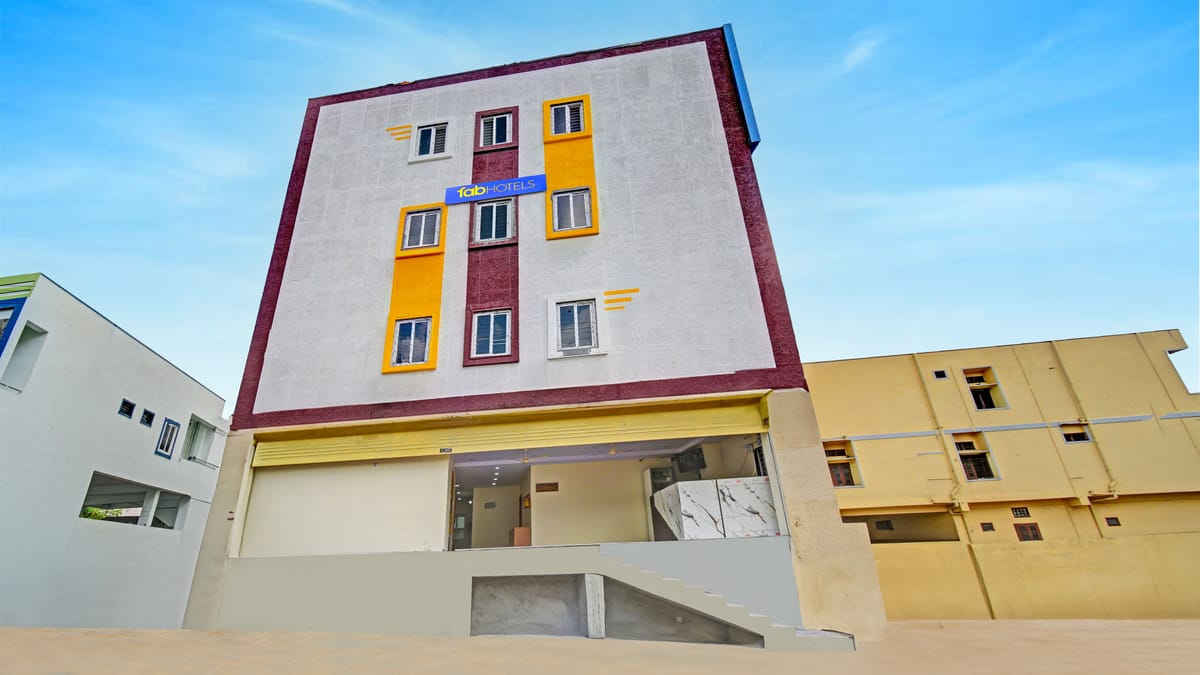 Fabhotel Srikara Grand Luxury Rooms
