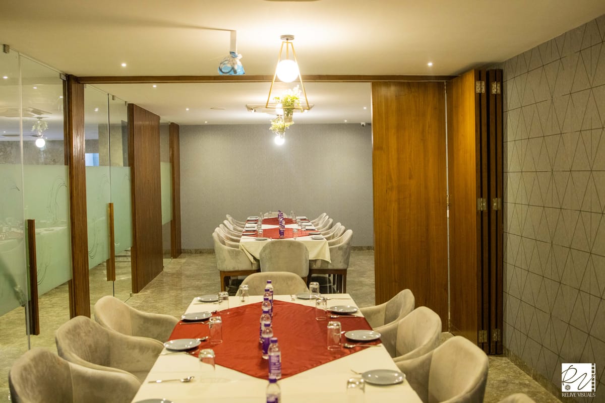 Hotel Tulips Grand — 4