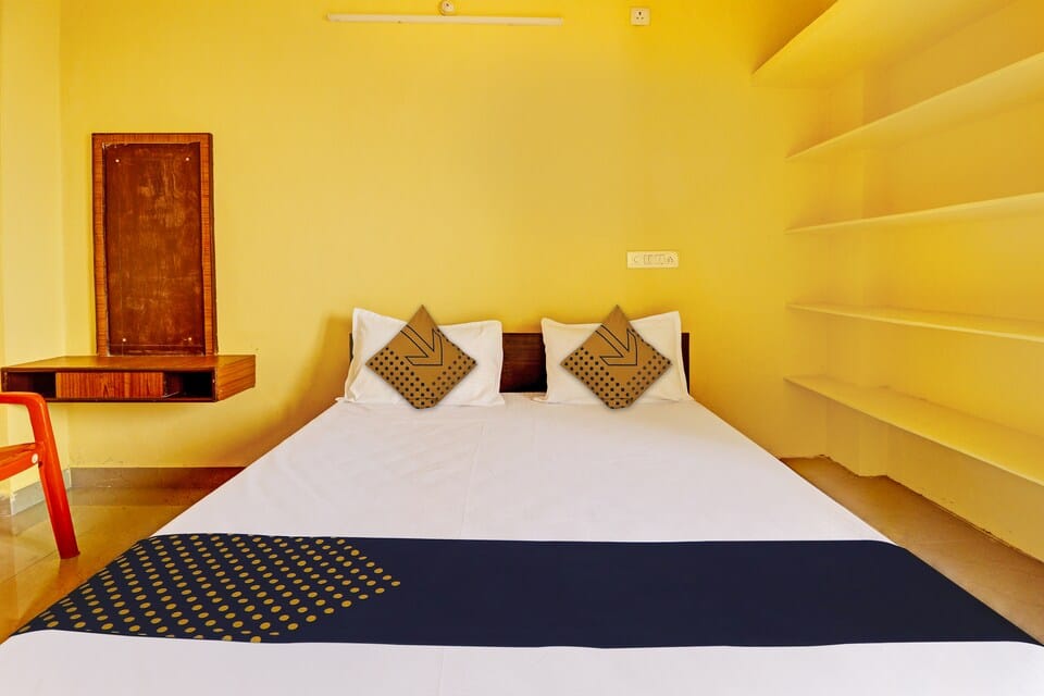 OYO Hotel Akruthi Grand — 1