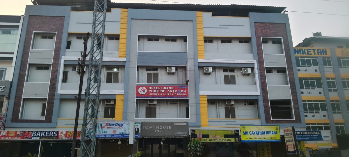 OYO TOWNHOUSE CHERLAPALLY — 1