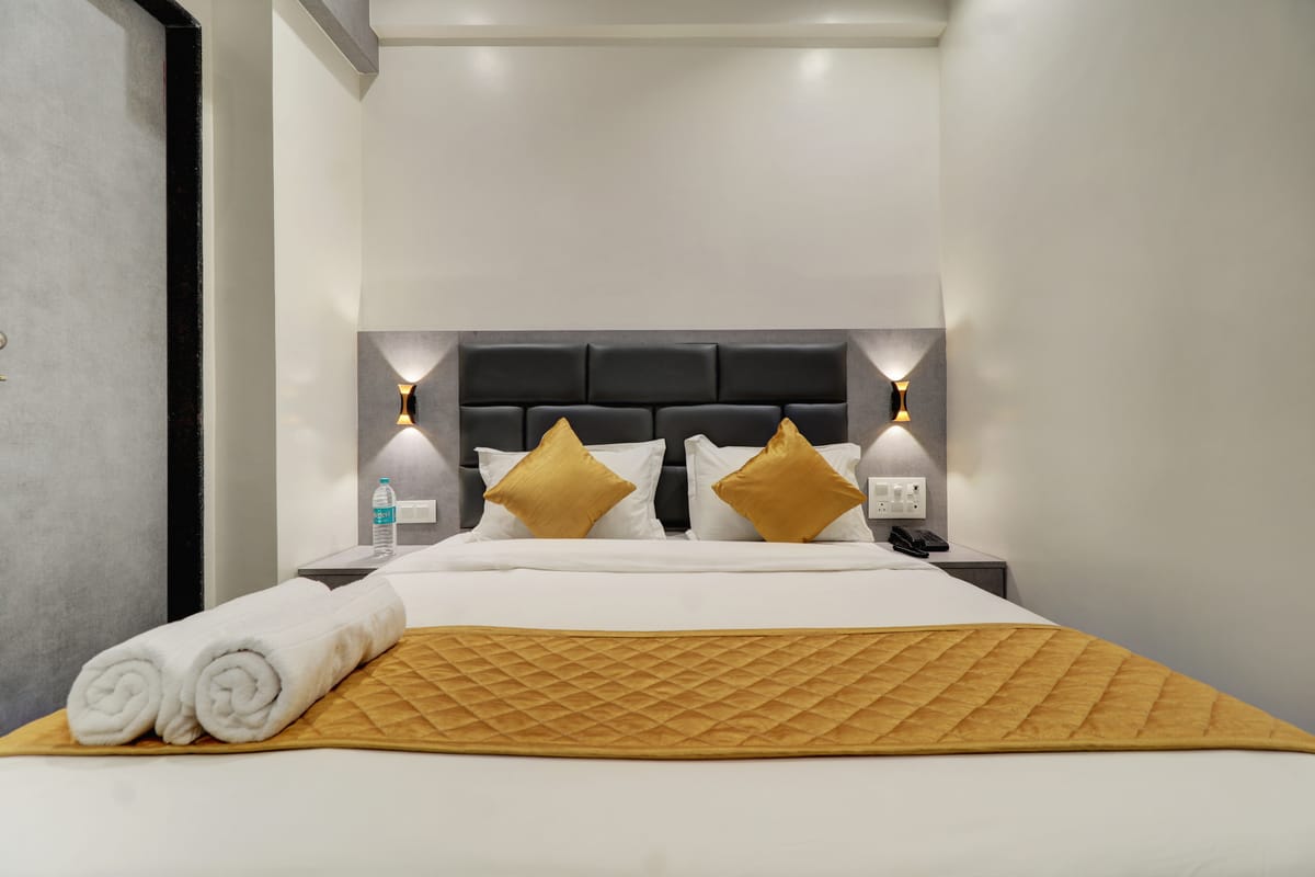 Hotel Enigma Inn — 1