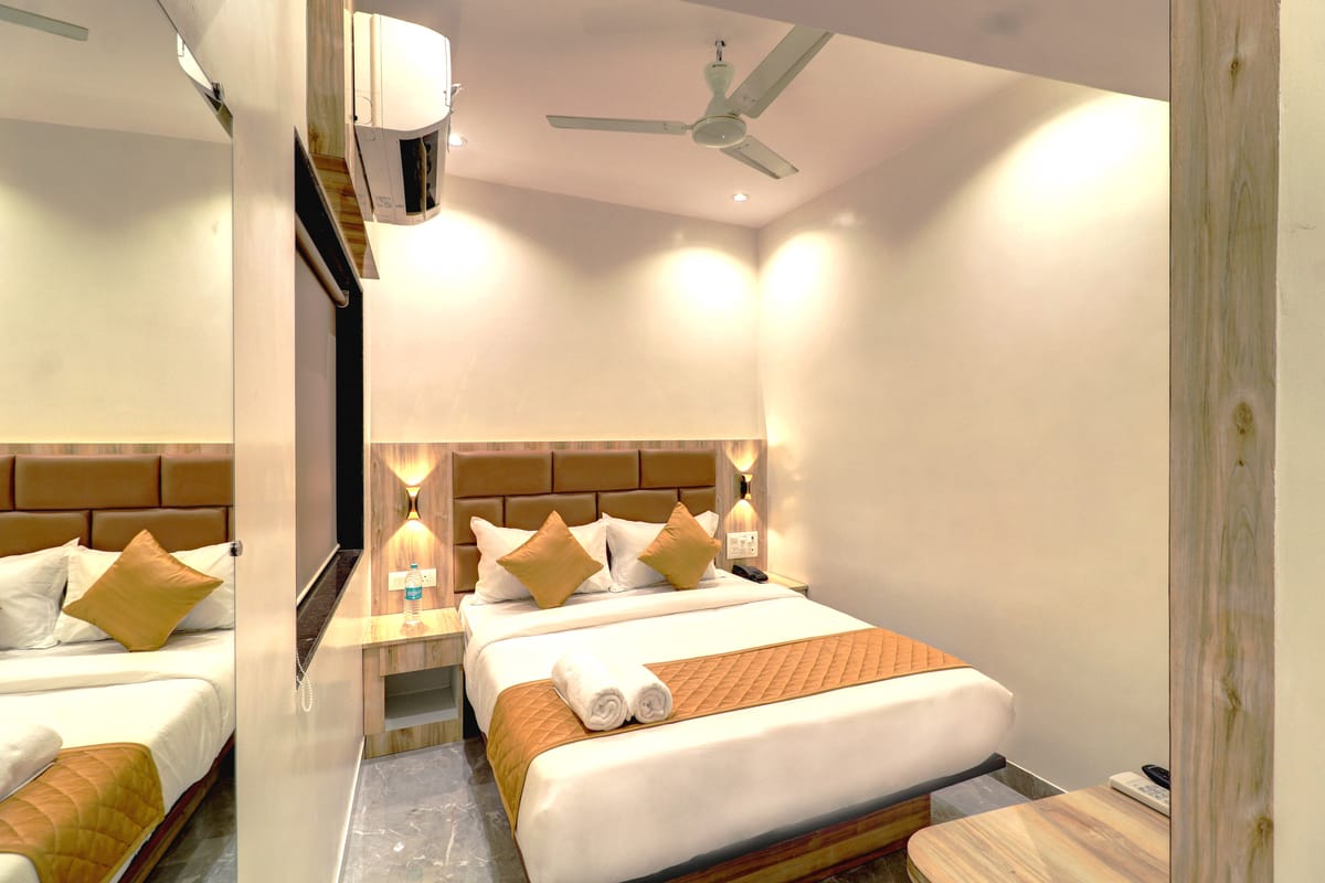 Hotel Enigma Inn — 3