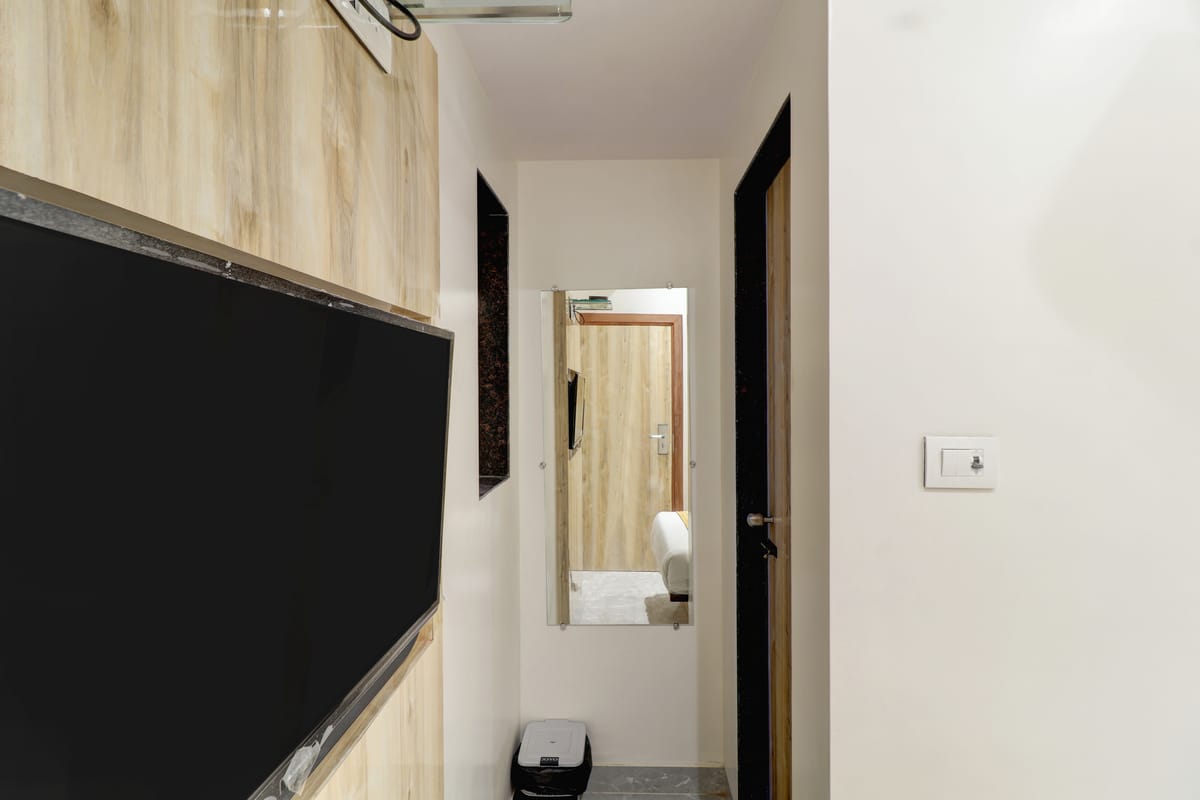 Hotel Enigma Inn — 5