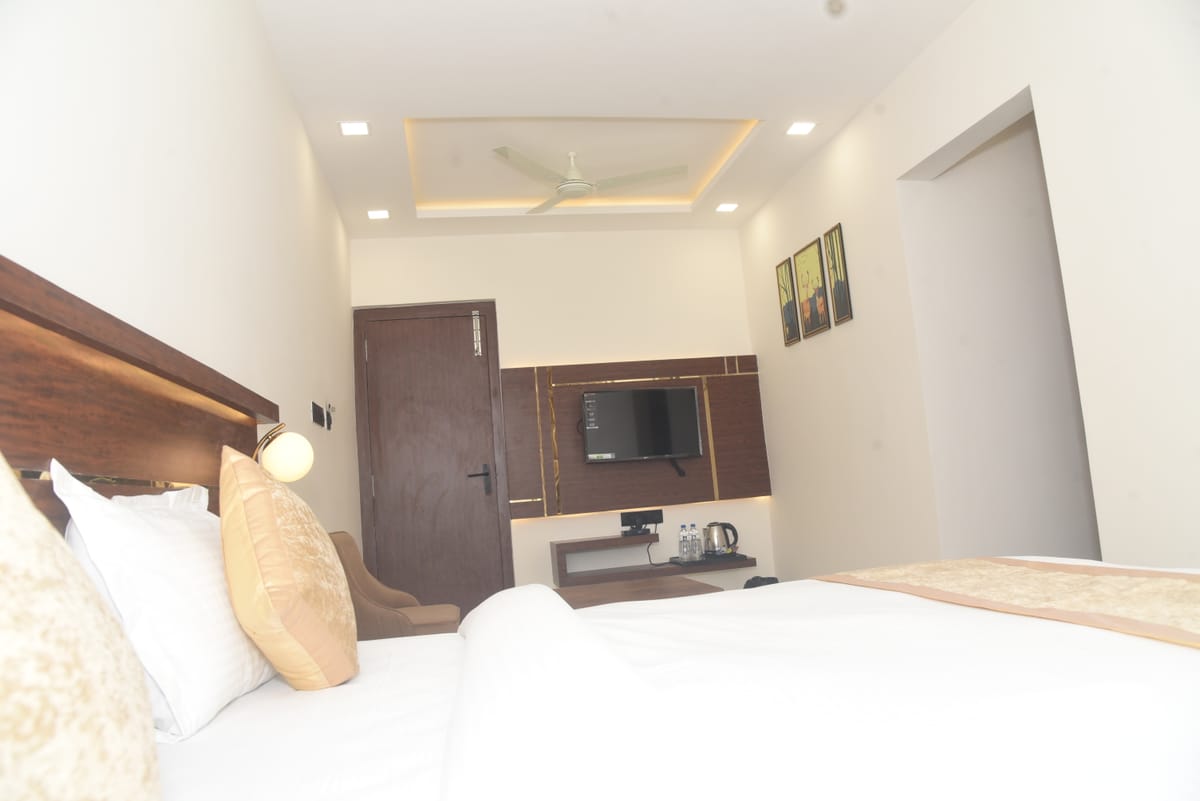 Hotel Lawang Signage — 4