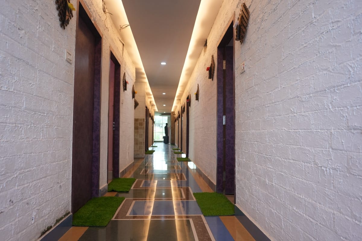 Hotel Mahamaya Palace