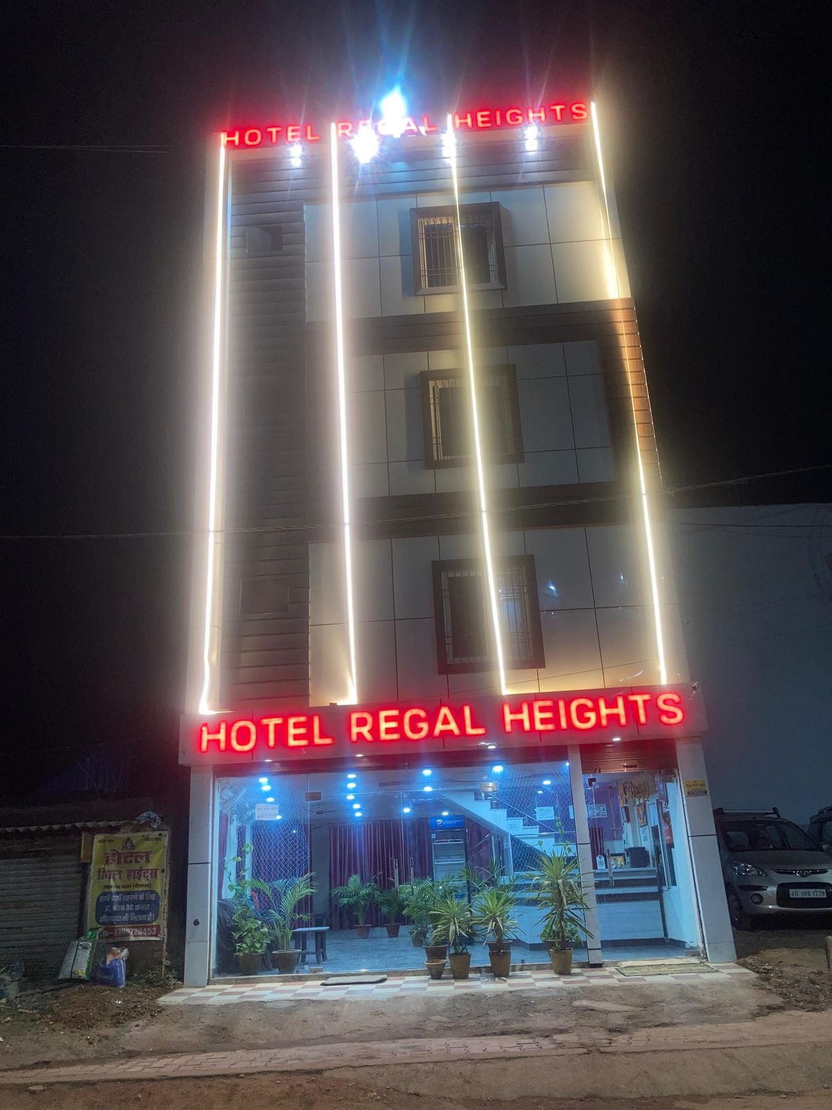 Hotel Regal Heights