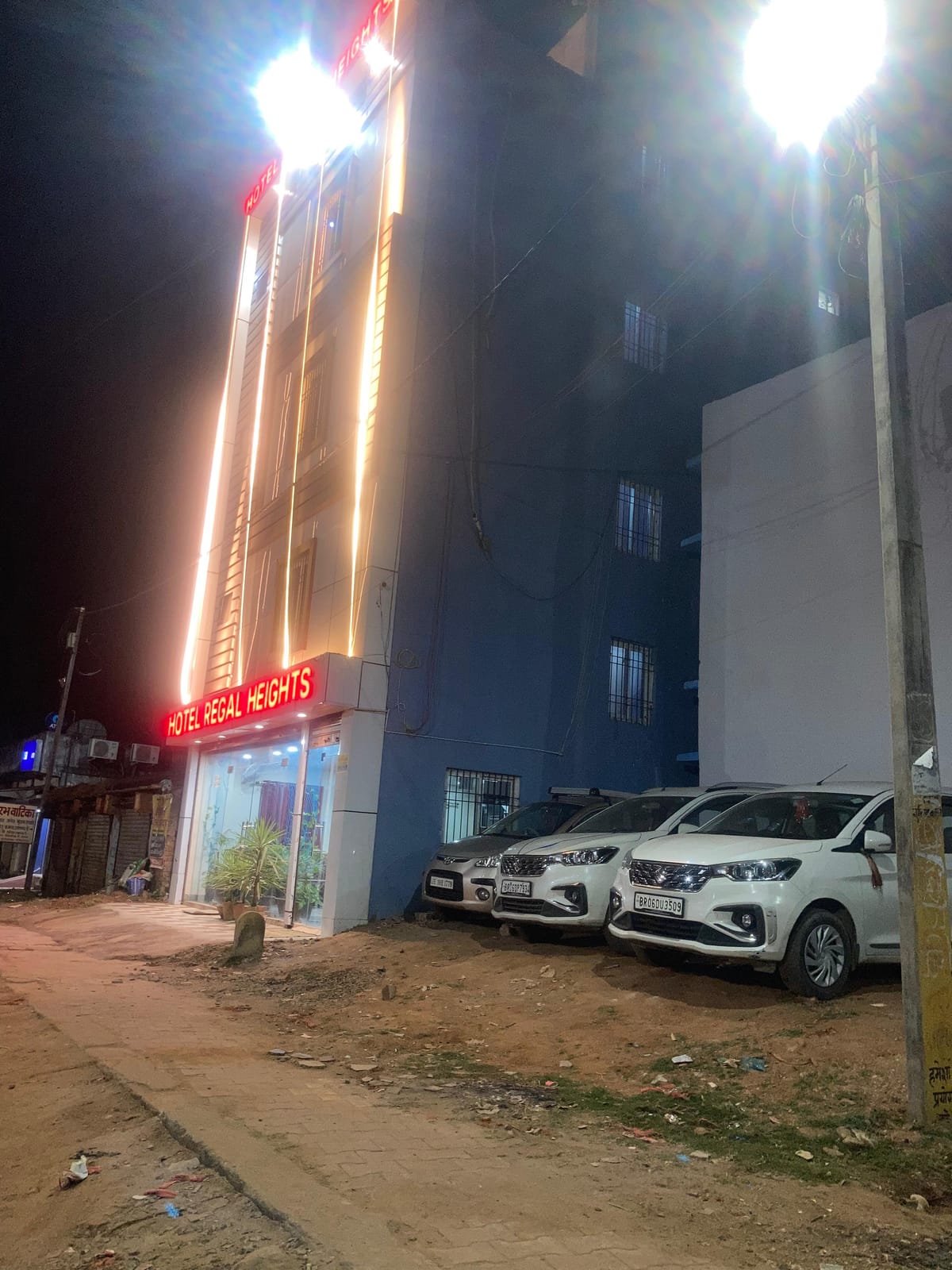 Hotel Regal Heights — 2