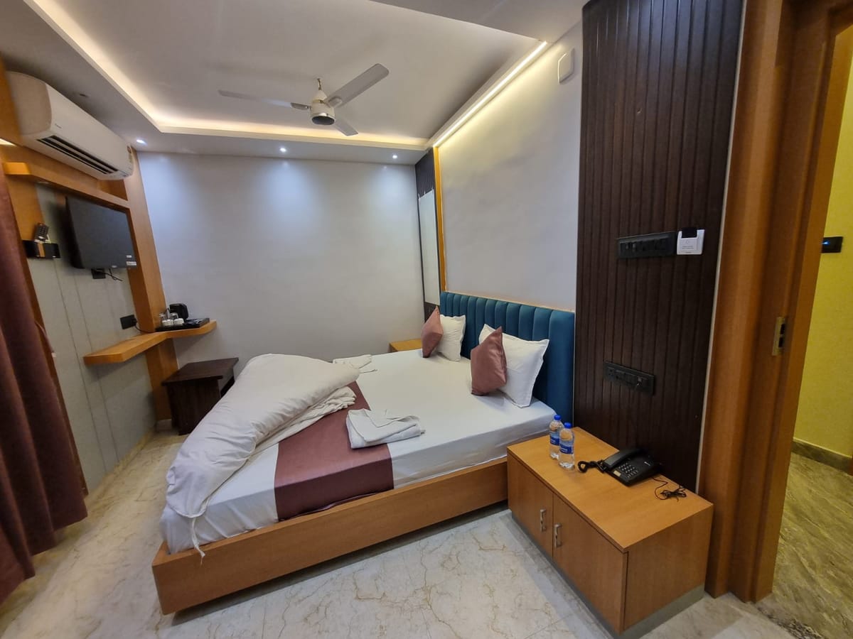 Hotel Shree Palace — 1