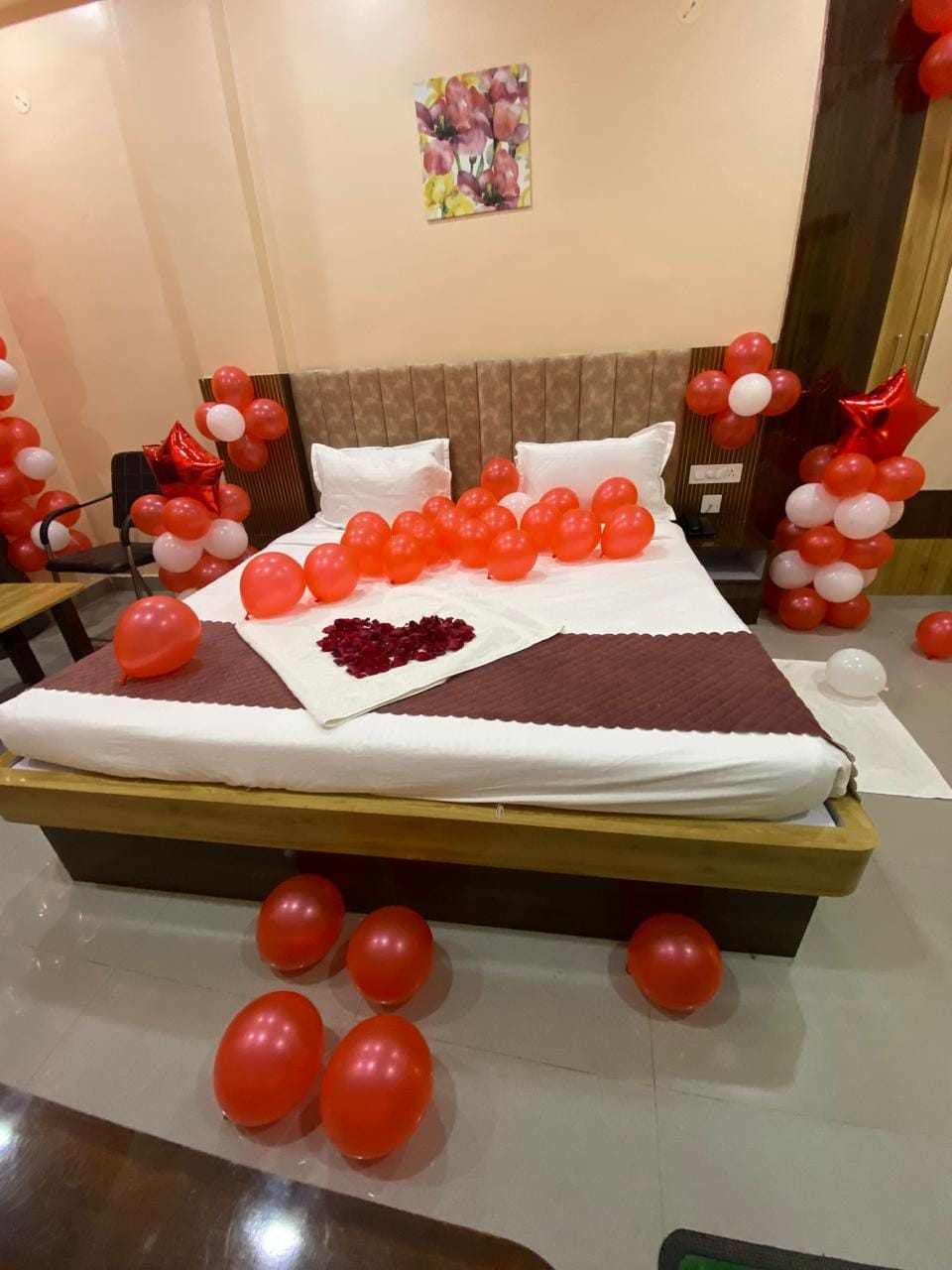 HOTEL SHREE VINAYAK PALACE — 3