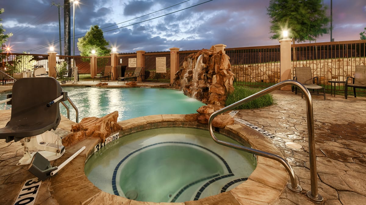 Best Western Plus DFW Airport West Euless — 1