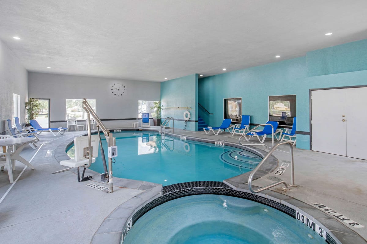 Clarion Inn & Suites DFW North — 3
