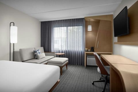 Courtyard by Marriott Dallas DFW Airport North/Irving — 3