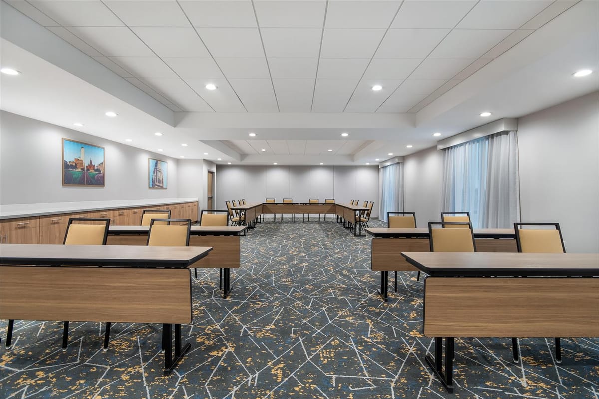 Hampton Inn & Suites by Hilton Irving DFW Airport North — 5