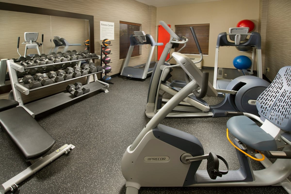 Holiday Inn Express & Suites DFW Airport - Grapevine by IHG — 5