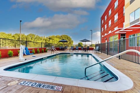 Fairfield by Marriott Inn & Suites Dallas Love Field — 5