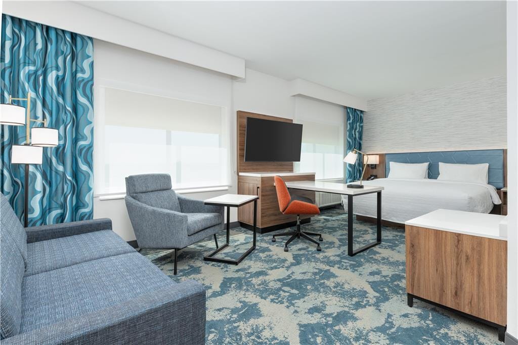 Hampton Inn and Suites Irving Hwy 183 — 5