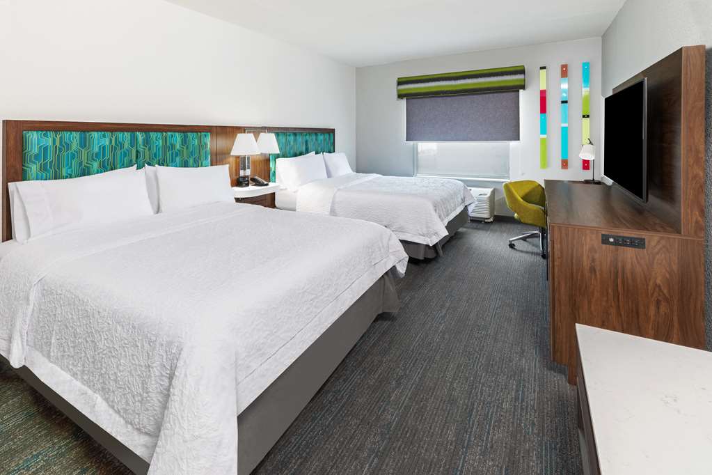 Hampton Inn & Suites Dallas I-30 Cockrell Hill — 3