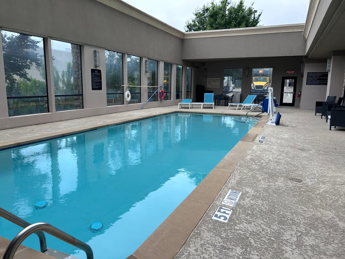 Hampton Inn & Suites Dallas I-30 Cockrell Hill — 4