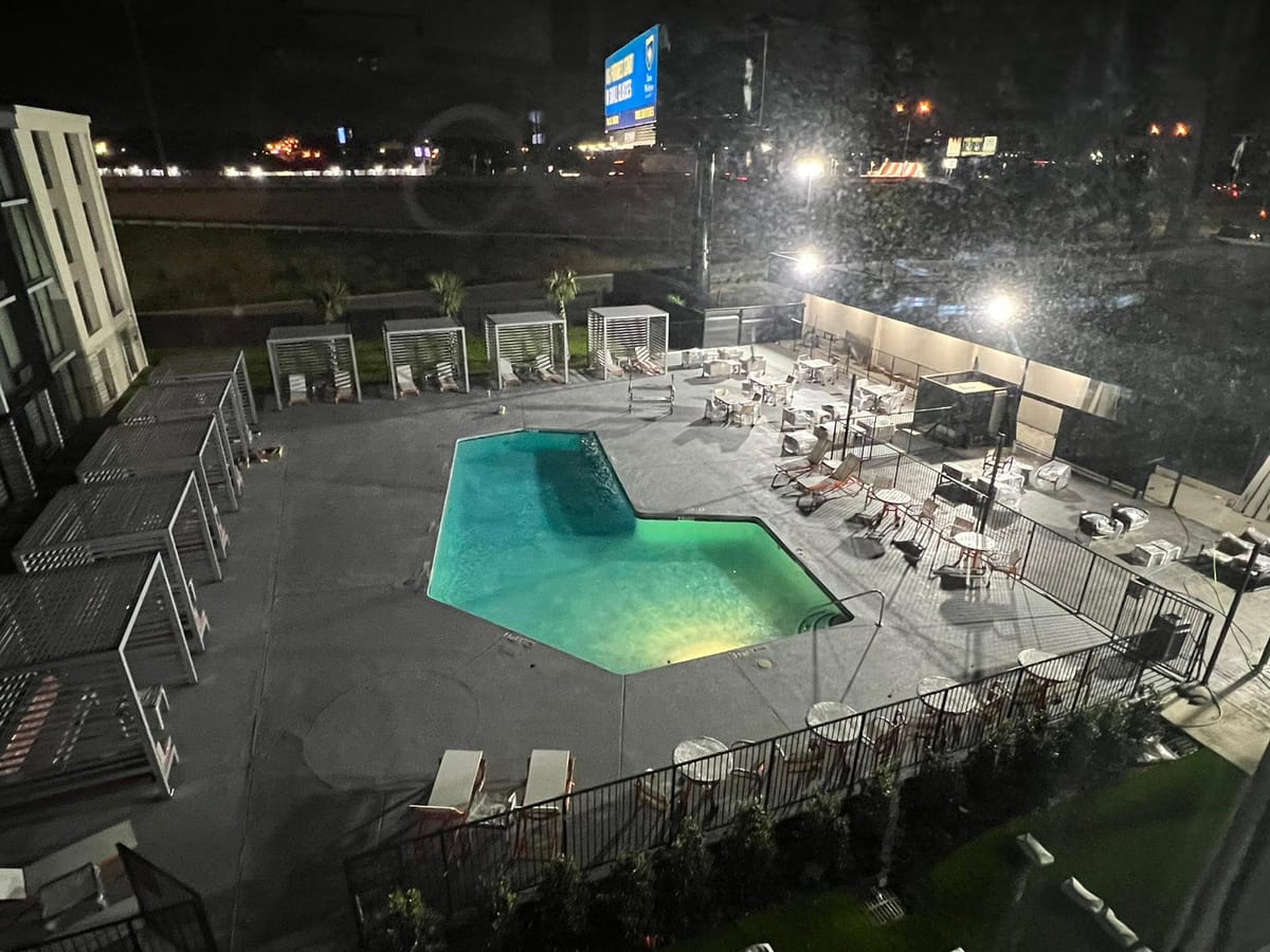 Holiday Inn Dallas Market Ctr Love Field by IHG — 3