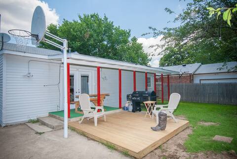 Wild Wild West Backpackers Hostel — 5