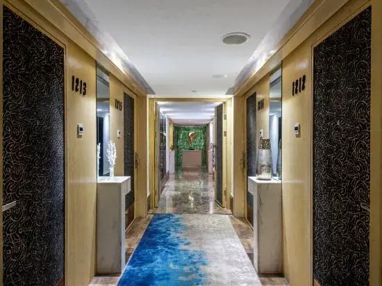Count Garden Hotel — 4